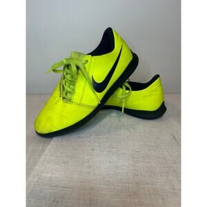Nike Phantom VNM indoor soccer shoes